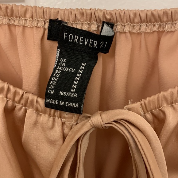 Forever 21 tie-front long sleeve blouse - Picture 3 of 3